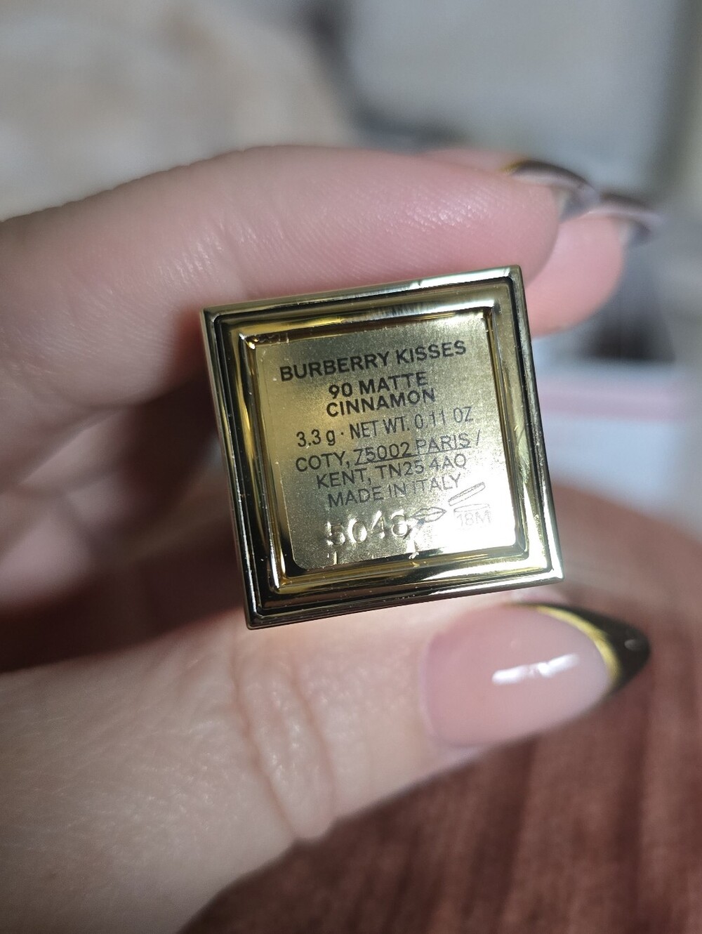 Burberry Kisses Matte Lipstick - Picture 3 of 7